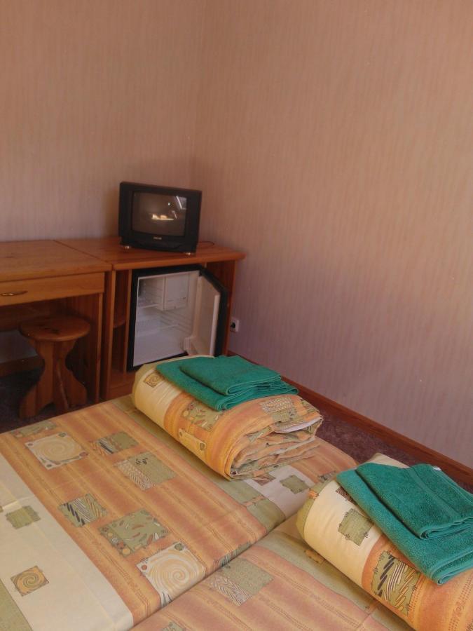 Hotel Zirini Kolka Habitación foto