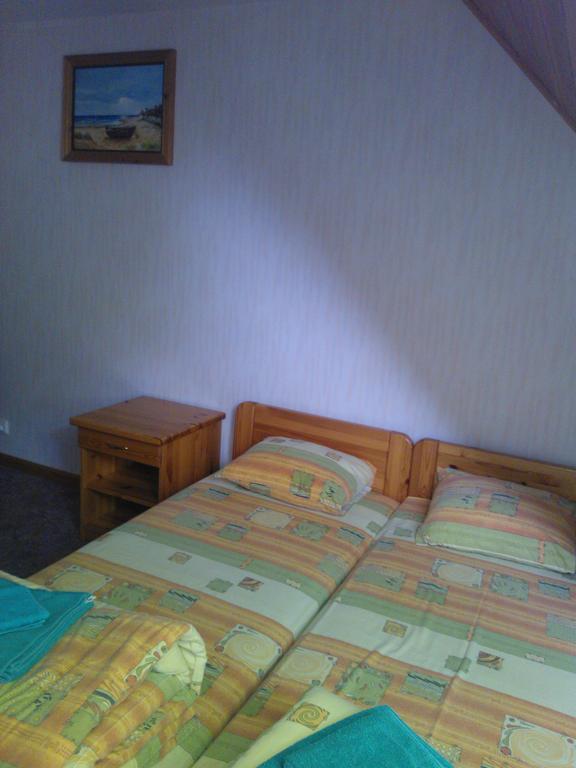 Hotel Zirini Kolka Habitación foto